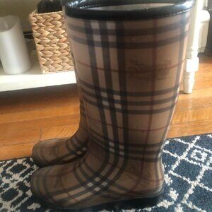 100% Authentic Burberry Rainboots